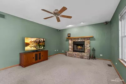 158 Edgewater Lane, Sugar Grove, IL 60554 - Photo 13