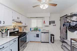 5151 N East River Rd, Chicago, IL 60656 - Photo 11