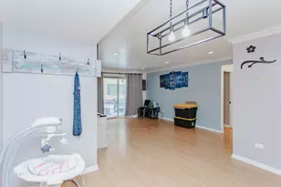 5151 N East River Rd, Chicago, IL 60656 - Photo 9