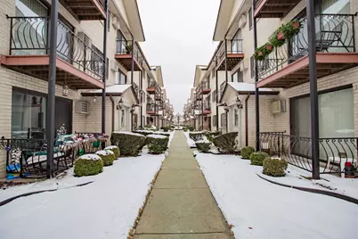 5151 N East River Road #125A, Chicago, IL 60656 - Photo 3