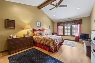 219 Village Dr, Mount Prospect, IL 60056 - Photo 25