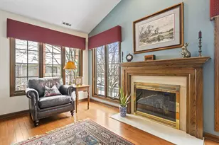 219 Village Dr, Mount Prospect, IL 60056 - Photo 11