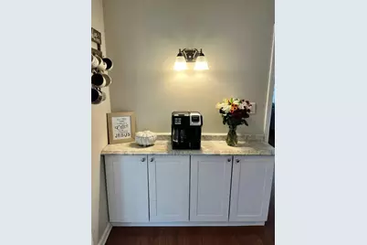 203 E Oak Avenue, Wheaton, IL 60187 - Photo 11