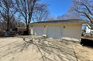 216 S Main St, Sheffield, IL 61361 - Photo 25