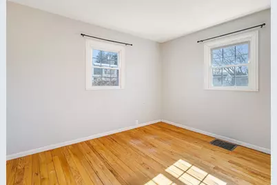 923 Grover Street, Belvidere, IL 61008 - Photo 17