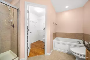 53 Tall Grass Ct, Streamwood, IL 60107 - Photo 11