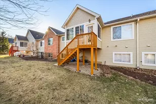 53 Tall Grass Ct, Streamwood, IL 60107 - Photo 23