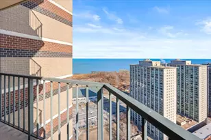3660 N Lake Shore Dr, Chicago, IL 60613 - Photo 19