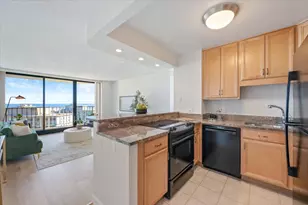 3660 N Lake Shore Dr, Chicago, IL 60613 - Photo 11