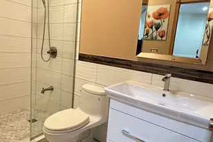 5716 N Campbell Ave, Chicago, IL 60659 - Photo 5