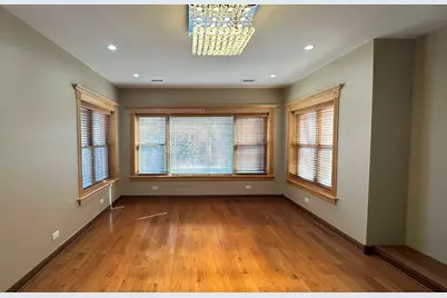 5716 N Campbell Avenue #2, Chicago, IL 60659 - Photo 3
