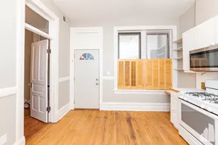 1420 W Irving Park Rd, Chicago, IL 60613 - Photo 3