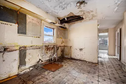 9158 S Clyde Avenue, Chicago, IL 60617 - Photo 5