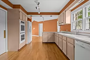 1120 Romona Rd, Wilmette, IL 60091 - Photo 9