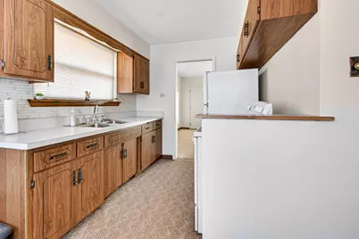 686 E 155th Street, South Holland, IL 60473 - Photo 11