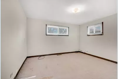 686 E 155th Street, South Holland, IL 60473 - Photo 15