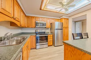 920 Vose Dr, Gurnee, IL 60031 - Photo 3