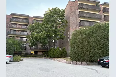 920 Vose Drive #304, Gurnee, IL 60031 - Photo 1