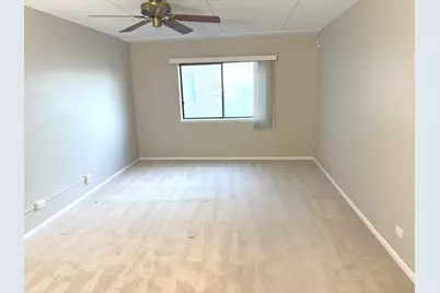 920 Vose Drive #304, Gurnee, IL 60031 - Photo 9