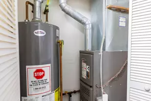 16641 Paulina St, Markham, IL 60428 - Photo 9