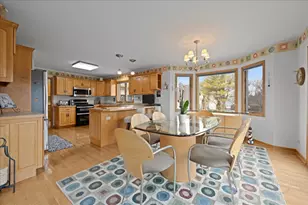 41W900 Northway Dr, Elburn, IL 60119 - Photo 9