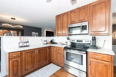 6717 Patton Drive, Woodridge, IL 60517 - Photo 7