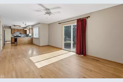 1418 Parkridge Drive, Crystal Lake, IL 60014 - Photo 11