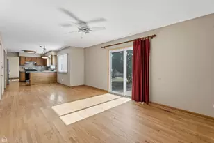 1418 Parkridge Dr, Crystal Lake, IL 60014 - Photo 11