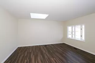 755 Cambridge Ln, Hoffman Estates, IL 60169 - Photo 5