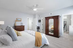 932 E Chicago Ave, Naperville, IL 60540 - Photo 31