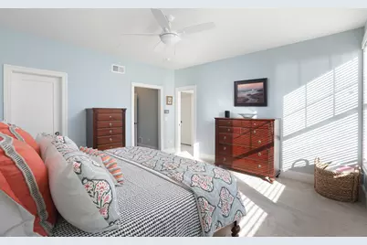 932 E Chicago Avenue, Naperville, IL 60540 - Photo 27