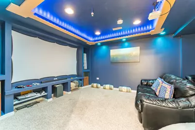 6085 Irene Drive, Hoffman Estates, IL 60192 - Photo 37