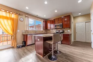 6085 Irene Dr, Hoffman Estates, IL 60192 - Photo 11