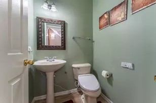 6085 Irene Dr, Hoffman Estates, IL 60192 - Photo 15