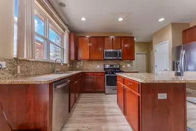 6085 Irene Drive, Hoffman Estates, IL 60192 - Photo 13