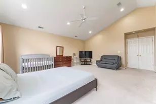 6085 Irene Dr, Hoffman Estates, IL 60192 - Photo 21