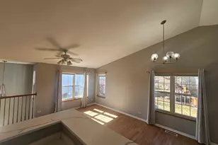 852 Woodewind Dr, Naperville, IL 60563 - Photo 5