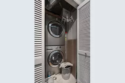 1791 W Howard Street #405, Chicago, IL 60626 - Photo 17