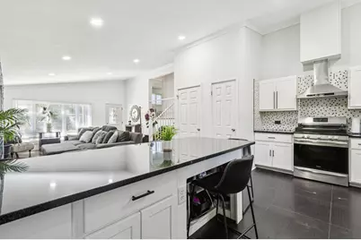 122 W Helen Road, Palatine, IL 60067 - Photo 11