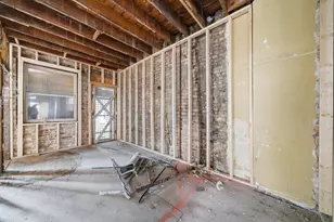 5843 S Peoria St, Chicago, IL 60621 - Photo 11