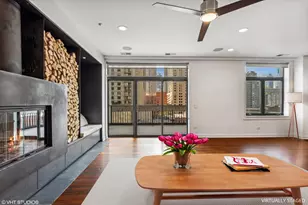 33 W Huron St, Chicago, IL 60654 - Photo 3