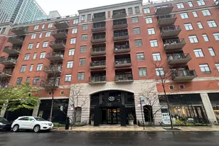 33 W Huron St, Chicago, IL 60654 - Photo 1