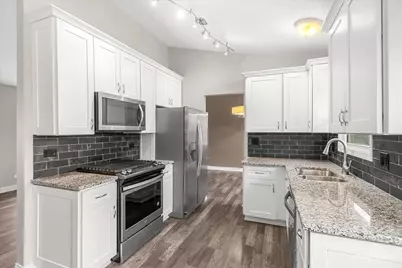 43 N Walnut Court, Streamwood, IL 60107 - Photo 3