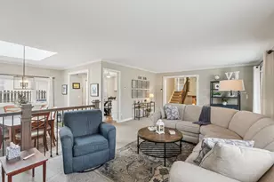 730 Lamorak Dr, Schaumburg, IL 60193 - Photo 3