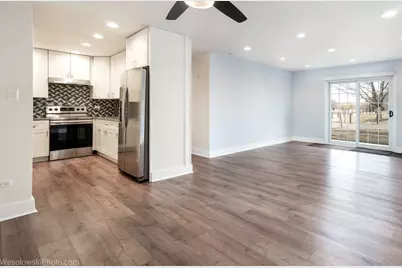 [Address not provided], Carol Stream, IL 60188 - Photo 7