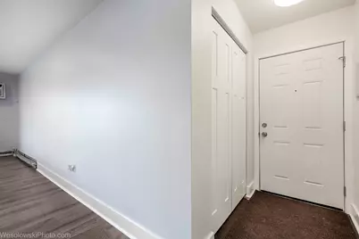 [Address not provided], Carol Stream, IL 60188 - Photo 3