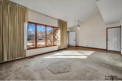 [Address not provided], Crystal Lake, IL 60014 - Photo 3