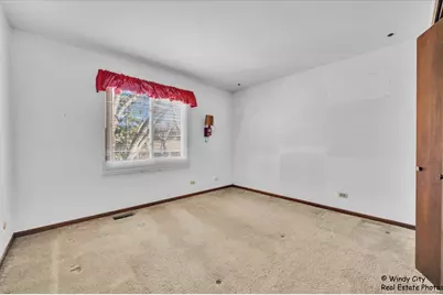 [Address not provided], Crystal Lake, IL 60014 - Photo 15