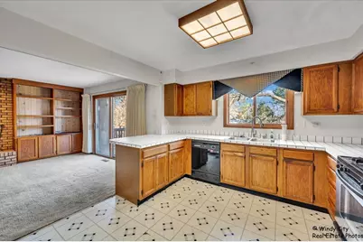 [Address not provided], Crystal Lake, IL 60014 - Photo 5