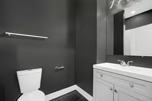 7844 S Emerald Ave S, Chicago, IL 60620 - Photo 9